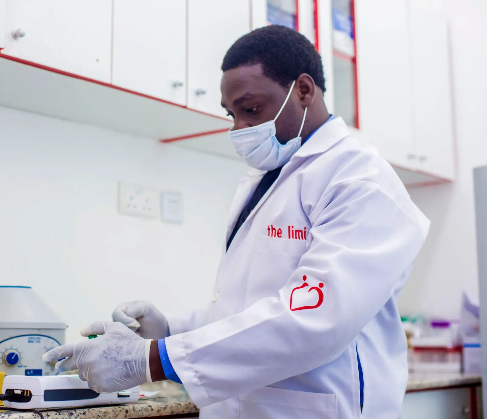 On-site laboratory and diagnostic support help teams make informed, timely decisions.
